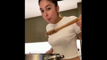 Babe fucks cucumber and creams - Snapchat Videos