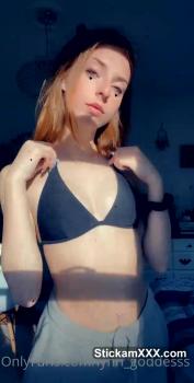 Small Tittied Teen Touches Her Self - Tiktok Porn Videos