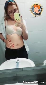 A student nsfw Videosgirl wants to tease you