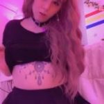 Snapchat Porn Striptease and powerful squirt on the bed