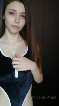 College nsfw Video girl playing with toy, solo play vibrator