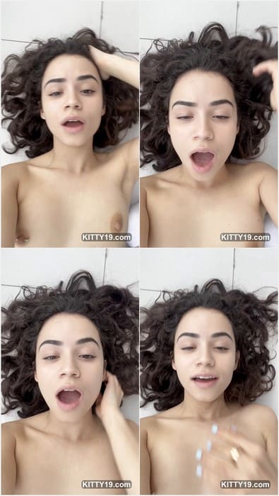 Jamelizzzz xxx leaked video with her pretty face and ass. Her tight and small ass get big cock everyday! What a young slut!