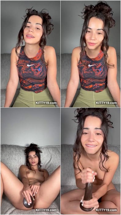 Watermelondrip nude sexy brunette girl suck her favorite dildo very deep in her small mouth. Download it leak now.