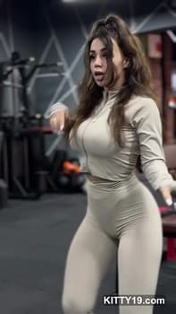 Meri Babayan tits